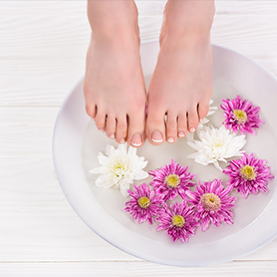 PEDICURE BEAUTE DES PIEDS VERNIS GEL