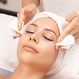 SOIN DU VISAGE PEELING CHIMIQUE